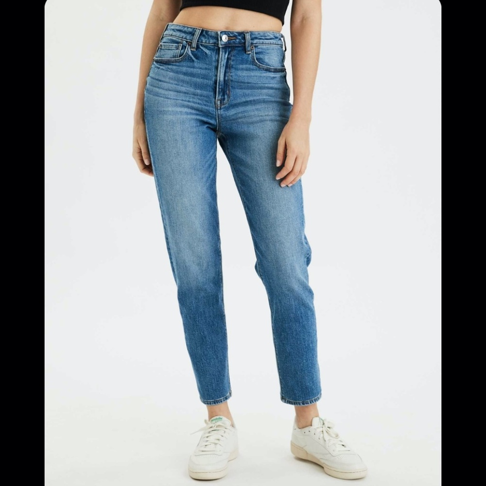 American Eagle Stretch Mom Jean